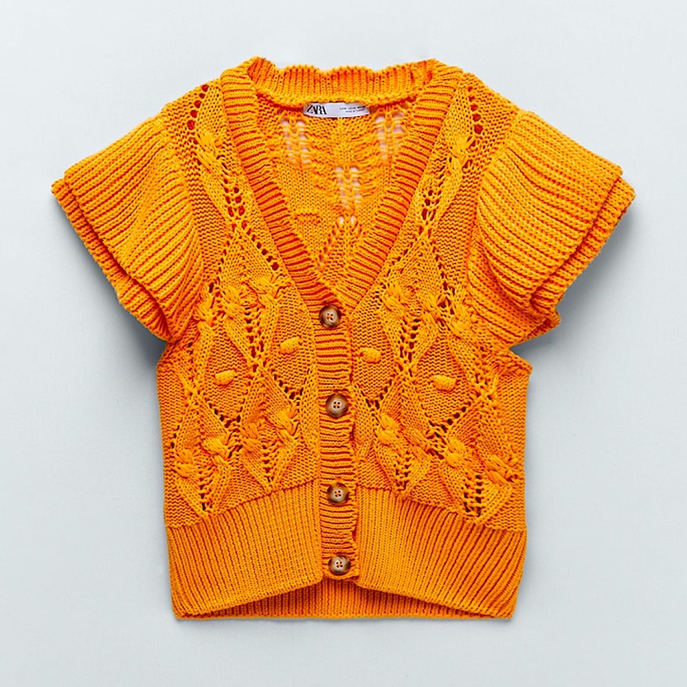 ZARA Knit Vest With Ruffles - Picture 8 of 9